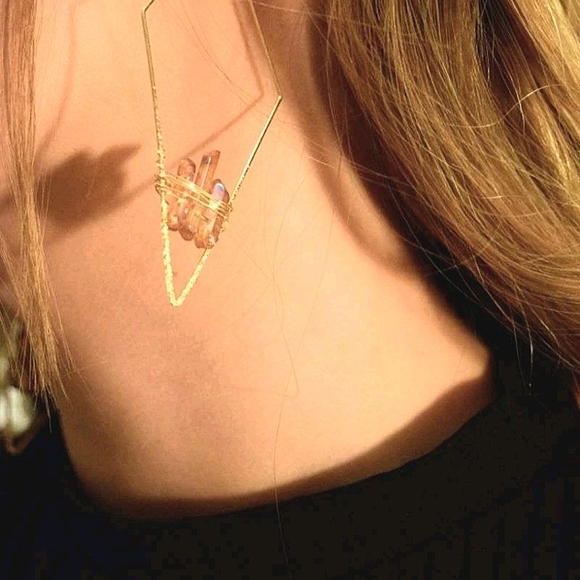 💖 2/$30 Womens boho Crystal gold hoop wire cute lightweight dainty earrings - Picture 7 of 14